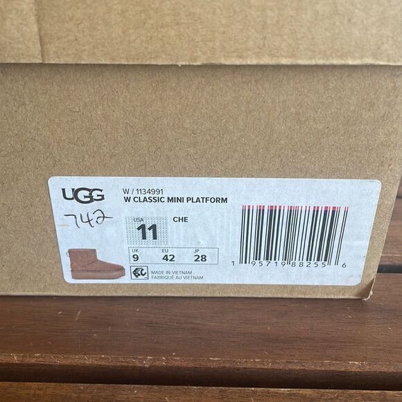 UGG Classic Mini Platform Chestnut USA Women Size 11/UK 9/EU 42 - Picture 12 of 12
